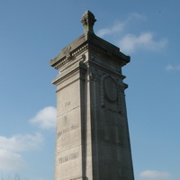monument 200
